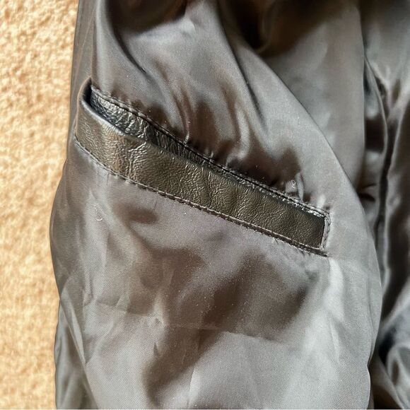 Black Leather Pabst Beer Exclusive Burk’s Bay Napa Bomber Jacket - Picture 5 of 16